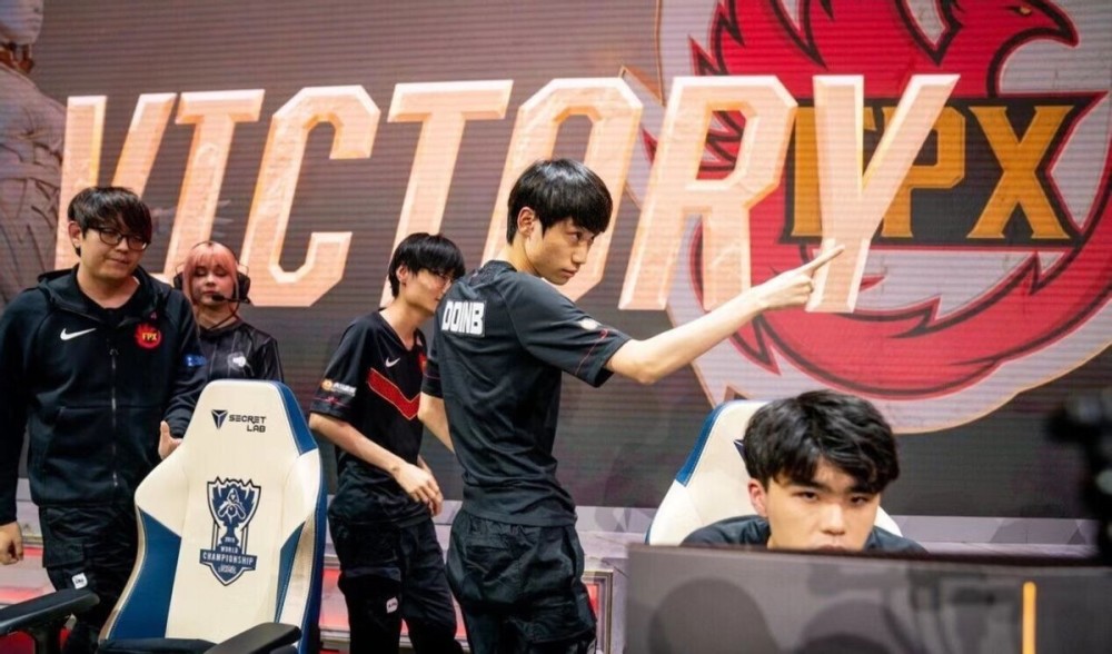 其一是战斗 其一是战斗