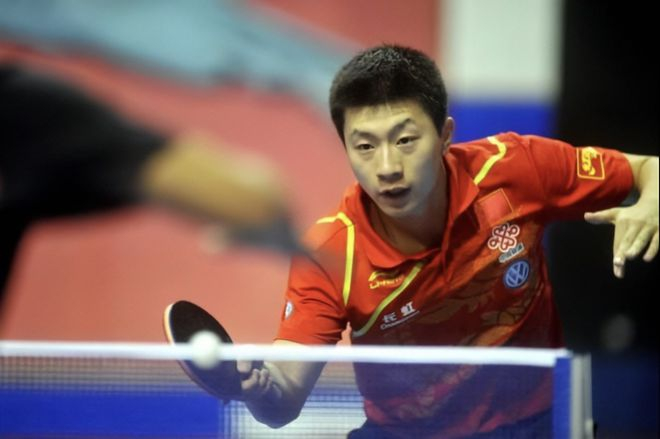 后卫抢下篮 后卫抢下篮